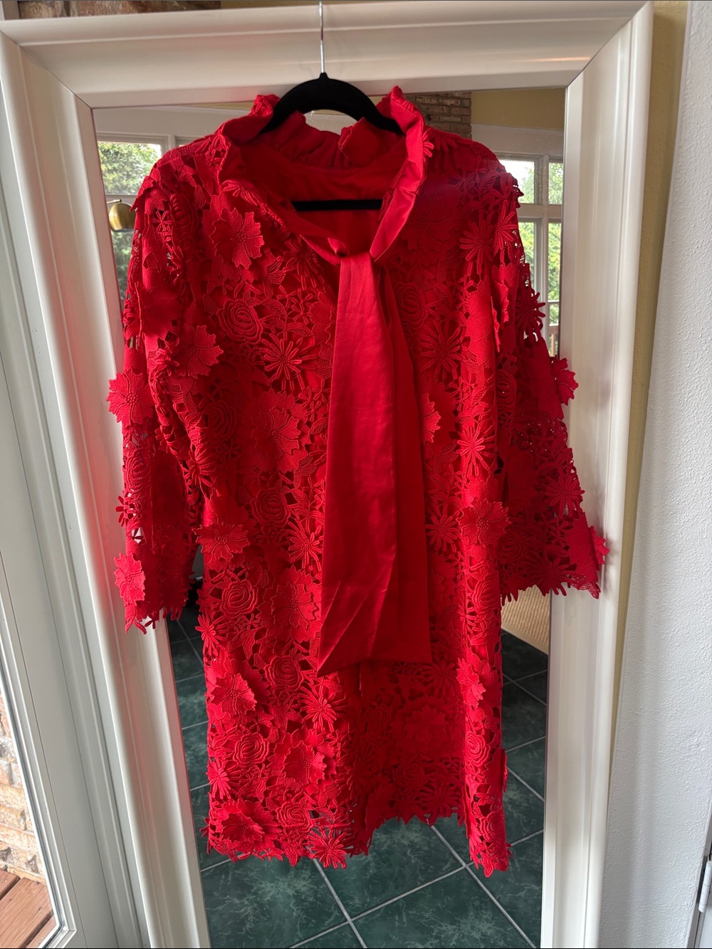 Tuckernuck Red Lace - Picture 4 of 5